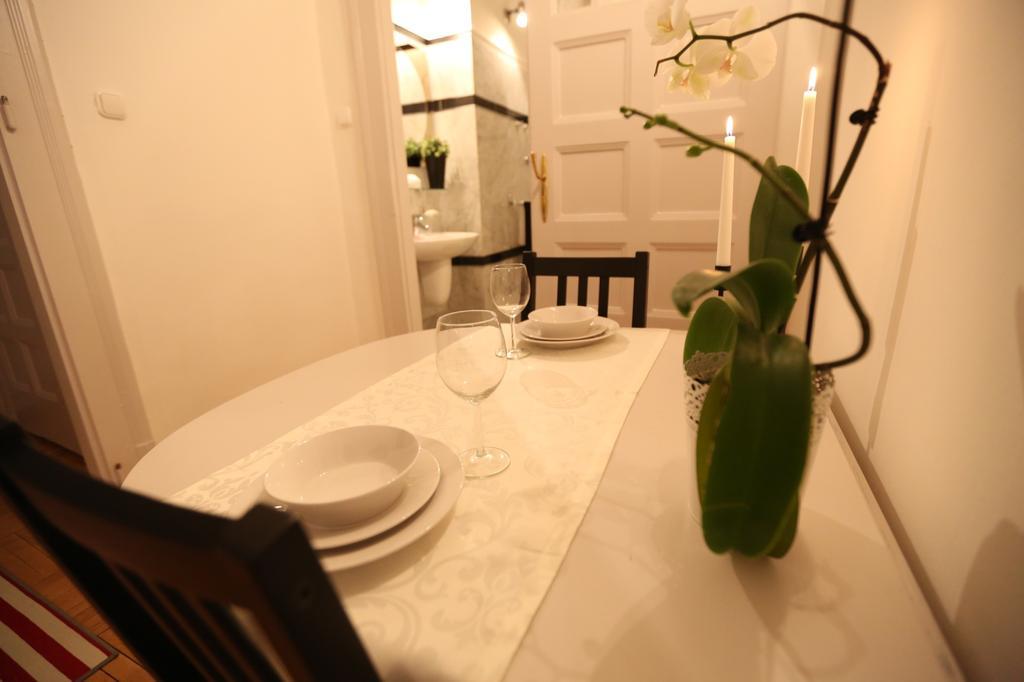 D.Five Classic Luxury Apartment Budapest Exterior photo